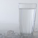 割れないコップ シュプア(shupua)