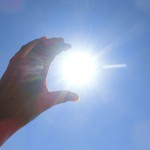 iPhoneの充電が太陽光でできる、ソーラー充電器、WAKAWAKA。